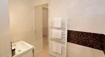 Appart Ambiance - Croix Paquet Lyon 0*,  France